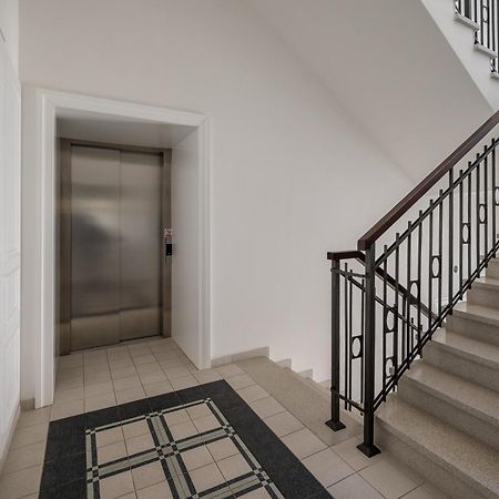 Wilcza City Centre Deluxe Apartment وارسو المظهر الخارجي الصورة